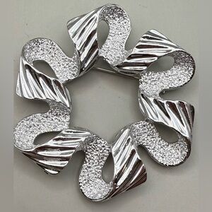 Vintage Sarah Coventry Silver Tone Textured Swirl Circle Brooch Signed